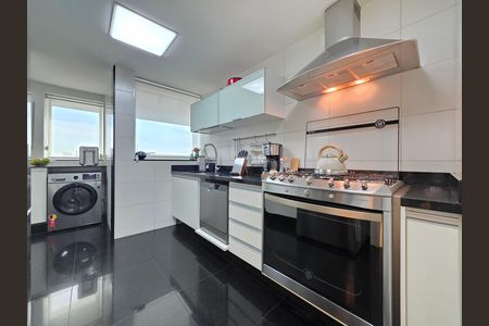 Apartamento à venda com 102m², 3 quartos e 2 vagas Apartamento à venda com 102m², 3 quartos e 2 vagasCozinha