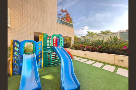 Apartamento à venda com 102m², 3 quartos e 2 vagas Apartamento à venda com 102m², 3 quartos e 2 vagasPlayground