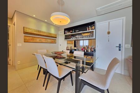Apartamento à venda com 102m², 3 quartos e 2 vagas Apartamento à venda com 102m², 3 quartos e 2 vagasSala