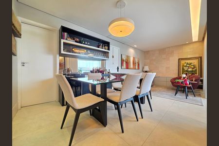 Apartamento à venda com 102m², 3 quartos e 2 vagas Apartamento à venda com 102m², 3 quartos e 2 vagasSala
