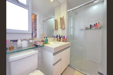 Apartamento à venda com 102m², 3 quartos e 2 vagas Apartamento à venda com 102m², 3 quartos e 2 vagasBanheiro da Suíte