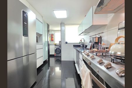 Apartamento à venda com 102m², 3 quartos e 2 vagas Apartamento à venda com 102m², 3 quartos e 2 vagasCozinha