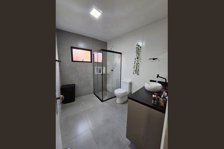 Banheiro de casa à venda com 3 quartos, 110m² em Vila Curuçá Velha, São Paulo