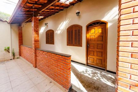 Casa à venda com 105m², 3 quartos e sem vaga
