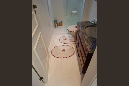 Apartamento à venda com 2 quartos, 50m² em Parque Maria Domitila, São Paulo