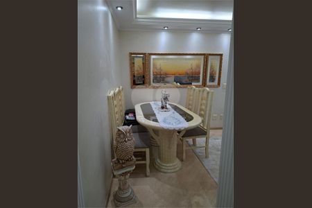 Apartamento à venda com 2 quartos, 50m² em Parque Maria Domitila, São Paulo
