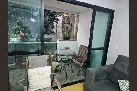 Apartamento à venda com 71m², 2 quartos e 1 vaga
