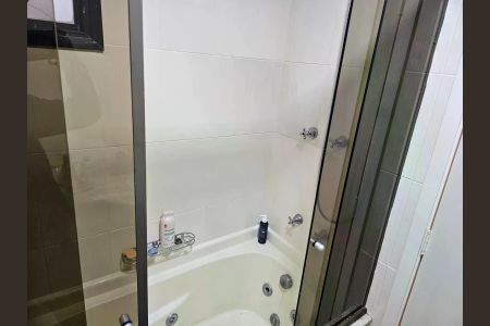 Apartamento à venda com 71m², 2 quartos e 1 vaga