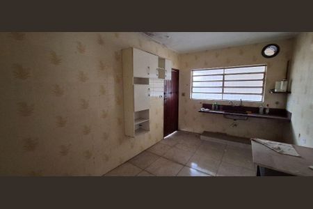 Casa à venda com 3 quartos, 128m² em Jardim Santos Dumont, São Paulo