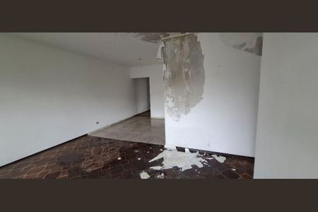 Casa à venda com 3 quartos, 128m² em Jardim Santos Dumont, São Paulo