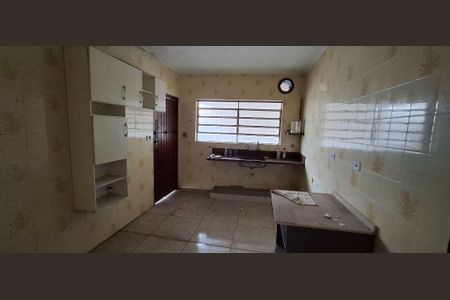 Casa à venda com 3 quartos, 128m² em Jardim Santos Dumont, São Paulo