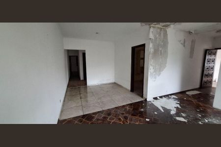 Casa à venda com 3 quartos, 128m² em Jardim Santos Dumont, São Paulo