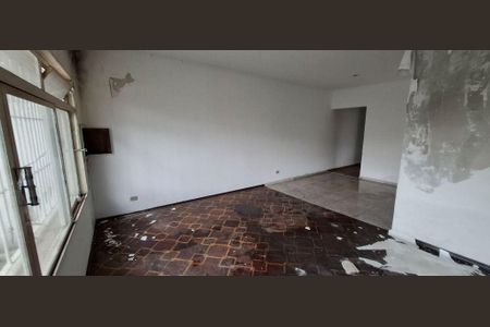 Casa à venda com 3 quartos, 128m² em Jardim Santos Dumont, São Paulo
