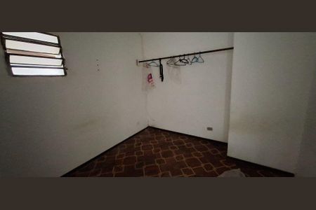 Casa à venda com 3 quartos, 128m² em Jardim Santos Dumont, São Paulo