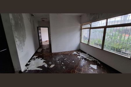 Casa à venda com 3 quartos, 128m² em Jardim Santos Dumont, São Paulo