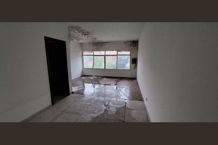 Casa à venda com 3 quartos, 128m² em Jardim Santos Dumont, São Paulo