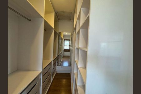 Casa à venda com 4 quartos, 515m² em Empresarial 18 do Forte, Barueri