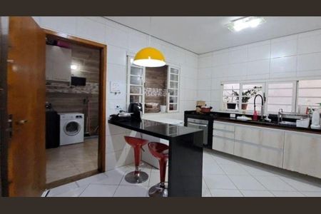Casa à venda com 3 quartos, 119m² em Vila Morse, São Paulo