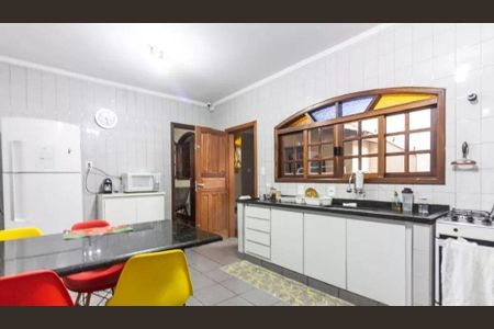 Casa à venda com 4 quartos, 170m² em Conjunto Residencial Butanta, São Paulo