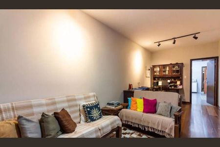 Casa à venda com 4 quartos, 170m² em Conjunto Residencial Butanta, São Paulo