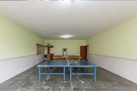 Casa à venda com 352m², 4 quartos e 4 vagas