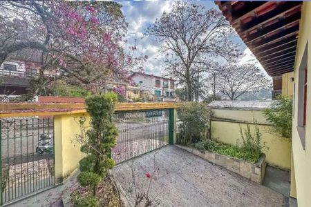 Casa à venda com 352m², 4 quartos e 4 vagas