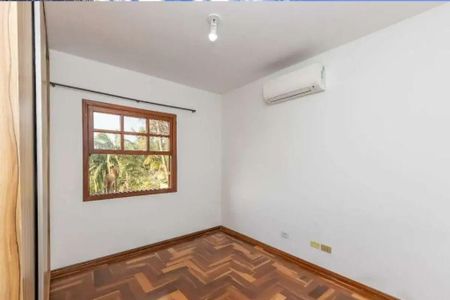 Casa à venda com 4 quartos, 352m² em Parque dos Principes, Osasco