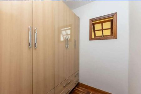 Casa à venda com 352m², 4 quartos e 4 vagas