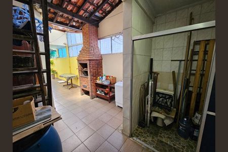 Casa à venda com 144m², 3 quartos e 2 vagas