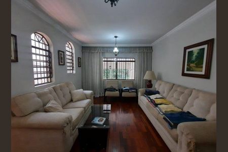 Casa à venda com 3 quartos, 226m² em Jardim Peri Peri, São Paulo