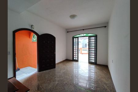 Casa à venda com 3 quartos, 150m² em Jardim Pinheiros, São Paulo