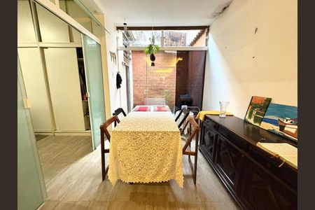 Apartamento à venda com 42m², 1 quarto e sem vaga