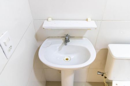 Apartamento para alugar com 43m², 2 quartos e 1 vaga Apartamento para alugar com 43m², 2 quartos e 1 vagaBanheiro
