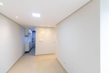 Sala de apartamento para alugar com 2 quartos, 43m² em Santíssimo, Rio de Janeiro