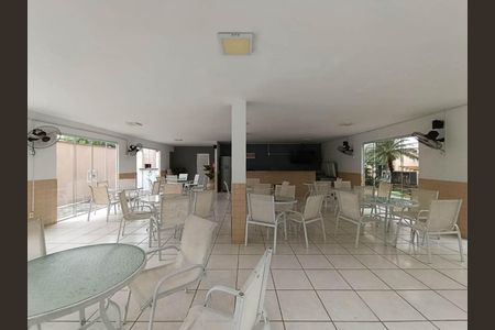Apartamento para alugar com 43m², 2 quartos e 1 vaga Apartamento para alugar com 43m², 2 quartos e 1 vagaÁrea comum - Salão de festas