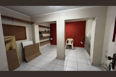Casa à venda com 5 quartos, 260m² em Cidade São Francisco, São Paulo