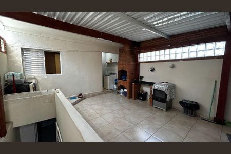 Casa à venda com 5 quartos, 260m² em Cidade São Francisco, São Paulo