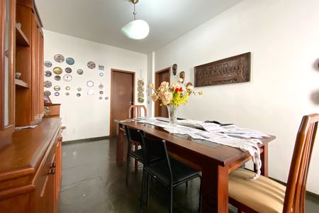 Apartamento à venda com 156m², 4 quartos e 2 vagas Apartamento à venda com 156m², 4 quartos e 2 vagasSala de Jantar