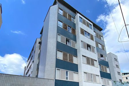 Apartamento à venda com 156m², 4 quartos e 2 vagas Apartamento à venda com 156m², 4 quartos e 2 vagasFachada