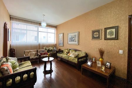 Apartamento à venda com 156m², 4 quartos e 2 vagas Apartamento à venda com 156m², 4 quartos e 2 vagasSala
