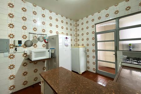 Apartamento à venda com 156m², 4 quartos e 2 vagas Apartamento à venda com 156m², 4 quartos e 2 vagasCozinha