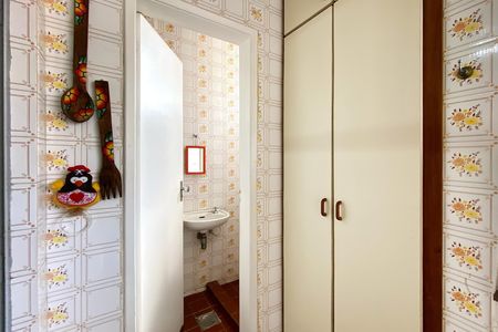 Apartamento à venda com 156m², 4 quartos e 2 vagas Apartamento à venda com 156m², 4 quartos e 2 vagasÁrea de Serviço