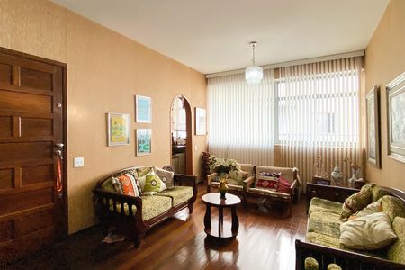 Apartamento à venda com 156m², 4 quartos e 2 vagas Apartamento à venda com 156m², 4 quartos e 2 vagasSala