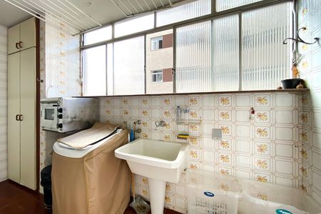 Apartamento à venda com 156m², 4 quartos e 2 vagas Apartamento à venda com 156m², 4 quartos e 2 vagasÁrea de Serviço