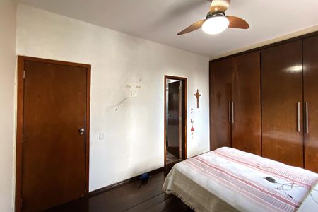 Apartamento à venda com 156m², 4 quartos e 2 vagas Apartamento à venda com 156m², 4 quartos e 2 vagasSuite 1