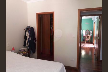 Casa à venda com 4 quartos, 266m² em Granja Julieta, São Paulo