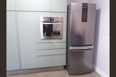 Casa à venda com 266m², 4 quartos e 2 vagas