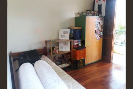 Casa à venda com 266m², 4 quartos e 2 vagas