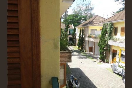 Casa à venda com 266m², 4 quartos e 2 vagas
