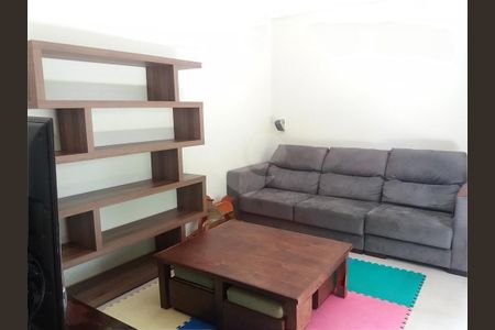 Casa à venda com 266m², 4 quartos e 2 vagas